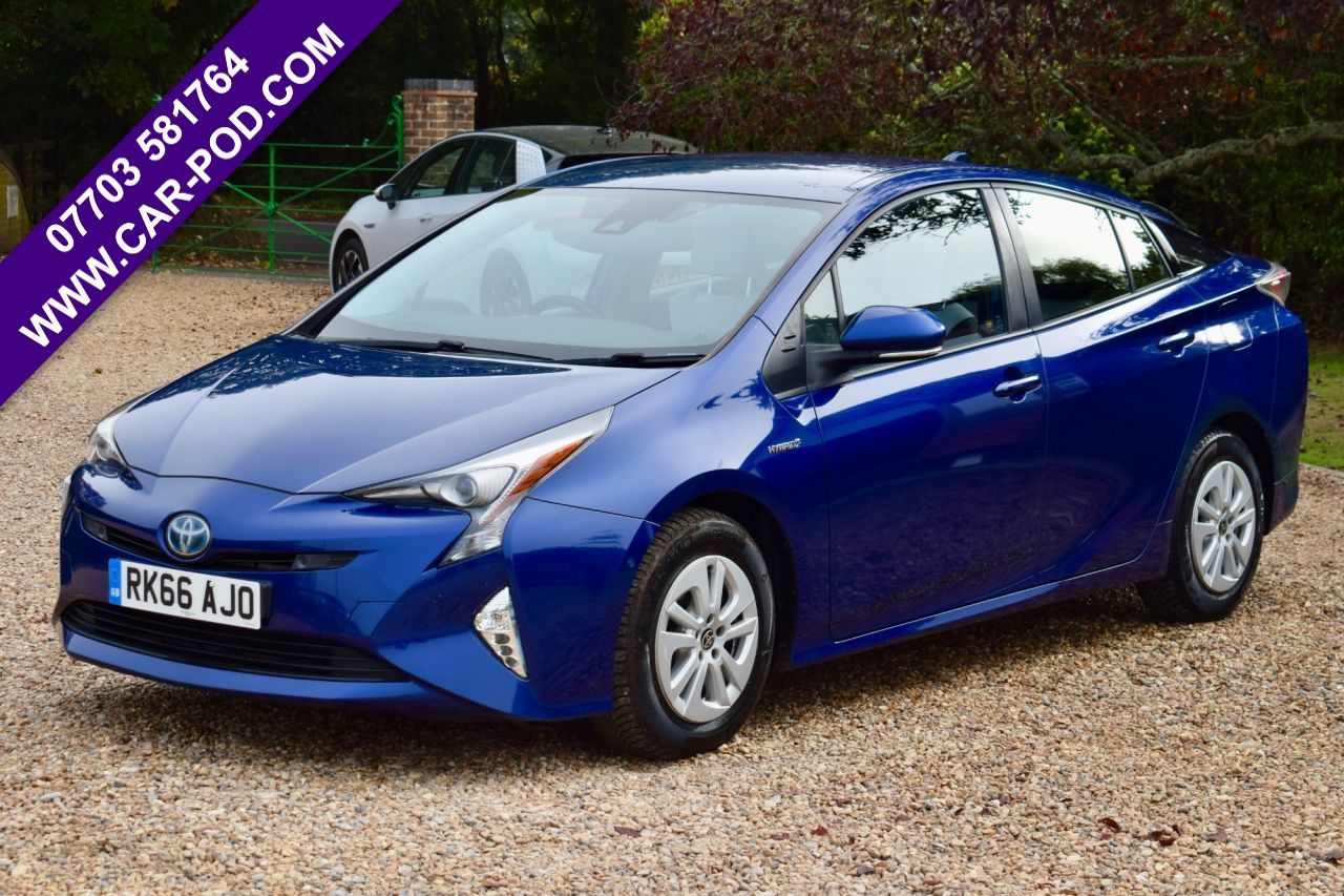 2016 Toyota Prius thumbnail 51
