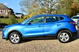 2017 Nissan Qashqai thumbnail 3
