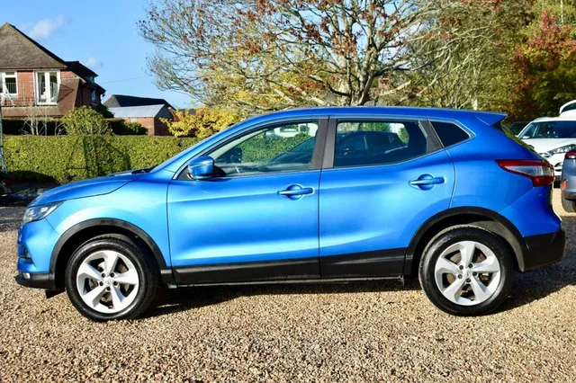 2017 Nissan Qashqai — photo 3