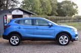 2017 Nissan Qashqai thumbnail 9