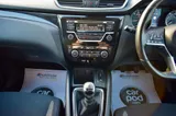 2017 Nissan Qashqai thumbnail 38