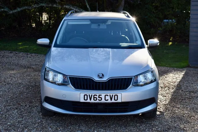 2015 Skoda Fabia — photo 2