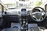 2016 Ford Fiesta thumbnail 30