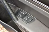 2016 Volkswagen Golf thumbnail 26