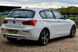 2017 BMW 1 Series thumbnail 9