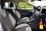 2013 Ford Focus thumbnail 22