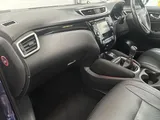 2015 Nissan Qashqai thumbnail 32
