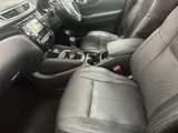 2015 Nissan Qashqai thumbnail 35