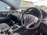 2017 Nissan Qashqai thumbnail 11
