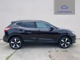 2017 Nissan Qashqai thumbnail 3