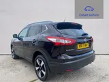 2017 Nissan Qashqai thumbnail 4