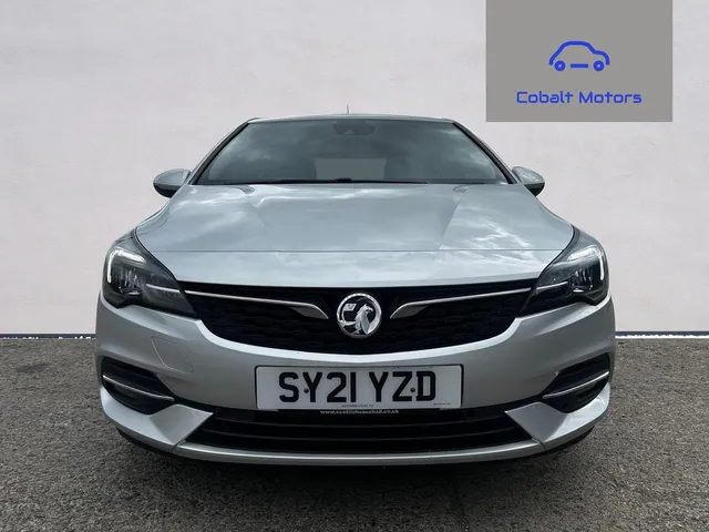 2021 Vauxhall Astra — photo 3
