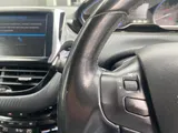 2017 Peugeot 2008 thumbnail 21