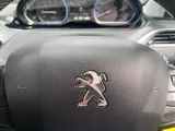 2017 Peugeot 2008 thumbnail 27