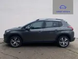 2017 Peugeot 2008 thumbnail 4