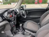 2019 Mini Hatch thumbnail 9