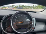 2019 Mini Hatch thumbnail 18