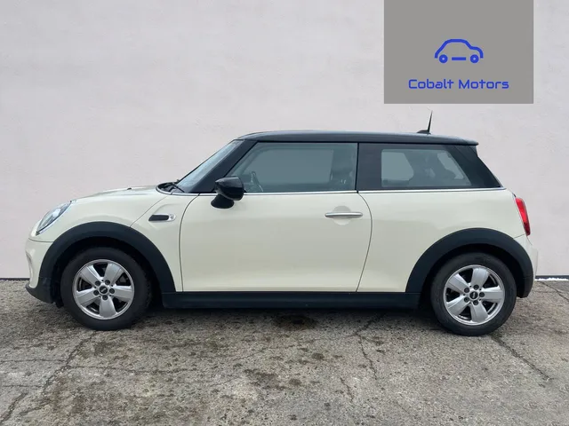 2019 Mini Hatch — photo 2