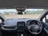 2019 Renault Clio thumbnail 18