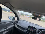 2019 Renault Clio thumbnail 20