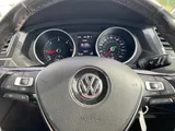 2020 Volkswagen Tiguan thumbnail 26