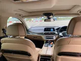 2017 BMW 7 Series thumbnail 15