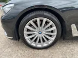 2017 BMW 7 Series thumbnail 9