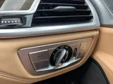 2017 BMW 7 Series thumbnail 29