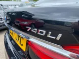 2017 BMW 7 Series thumbnail 35