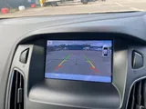 2017 Ford Focus thumbnail 12
