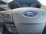 2017 Ford Focus thumbnail 18