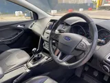 2017 Ford Focus thumbnail 22