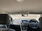 2017 Ford Focus thumbnail 28