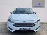 2017 Ford Focus thumbnail 3