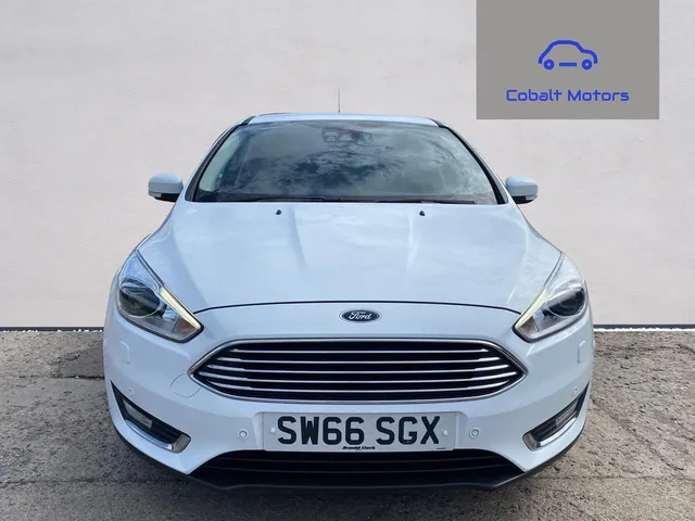 2017 Ford Focus — photo 3