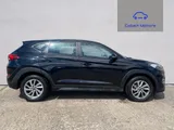 2017 Hyundai Tucson thumbnail 3