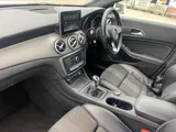 2017 Mercedes-Benz CLA thumbnail 19
