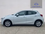2018 Mazda Mazda2 thumbnail 2