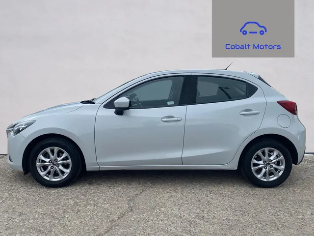 2018 Mazda Mazda2 — photo 2