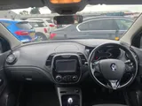 2016 Renault Captur thumbnail 13