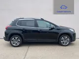 2019 Peugeot 2008 thumbnail 2