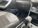2019 Peugeot 2008 thumbnail 11