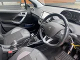 2019 Peugeot 2008 thumbnail 21