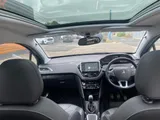 2019 Peugeot 2008 thumbnail 26