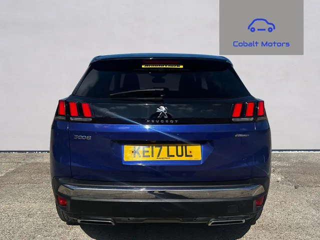 2017 Peugeot 3008 — photo 2