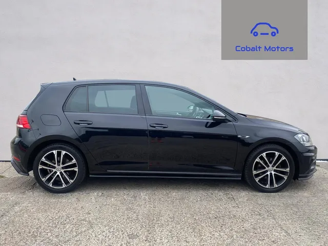 2018 Volkswagen Golf — photo 2