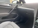 2018 Volkswagen Golf thumbnail 19