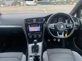 2018 Volkswagen Golf thumbnail 31