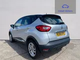 2016 Renault Captur thumbnail 3