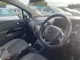 2016 Renault Captur thumbnail 10